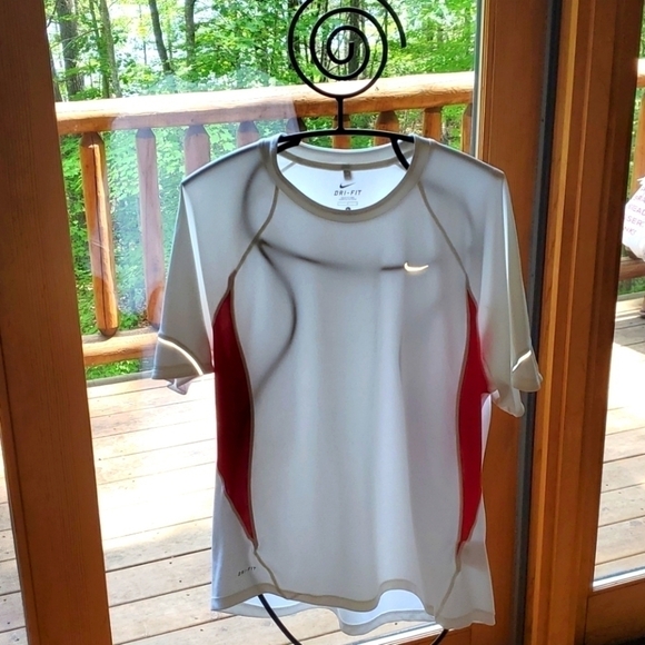 Nike DriFit Graphic Accented Seamed Short Sleeve Athletic Sz. L Shirt - Picture 1 of 7